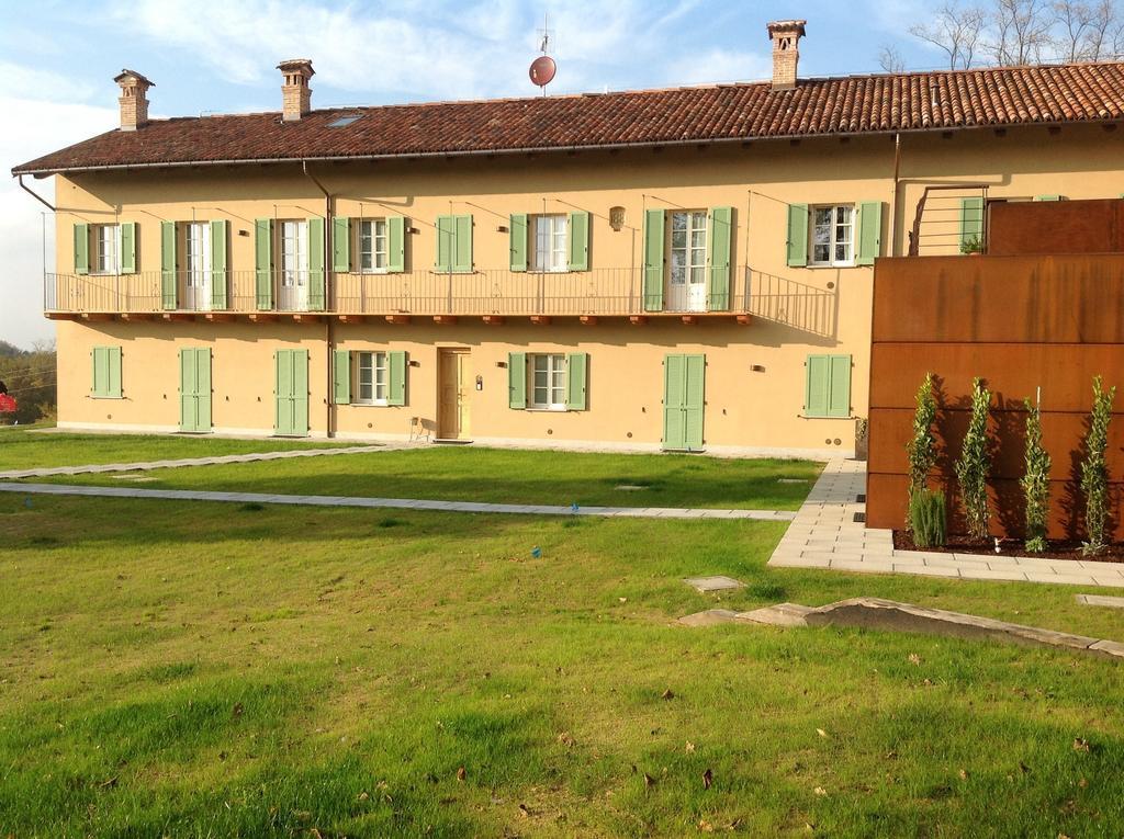 Sangrato 1883 Villa Monteu Roero Exteriör bild